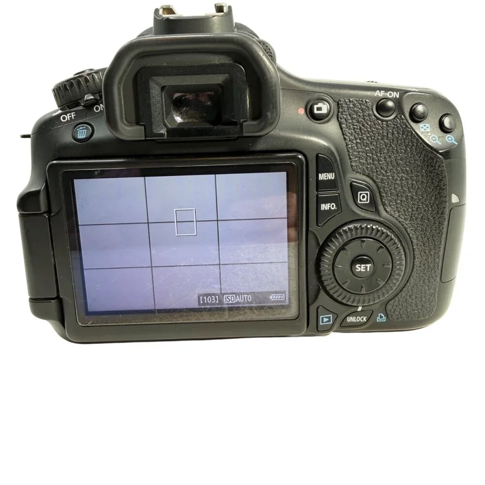 Canon EOS 60D 18.1MP Digital DSLR Camera - 2 Lenses - 3 Batteries - Tested/Works